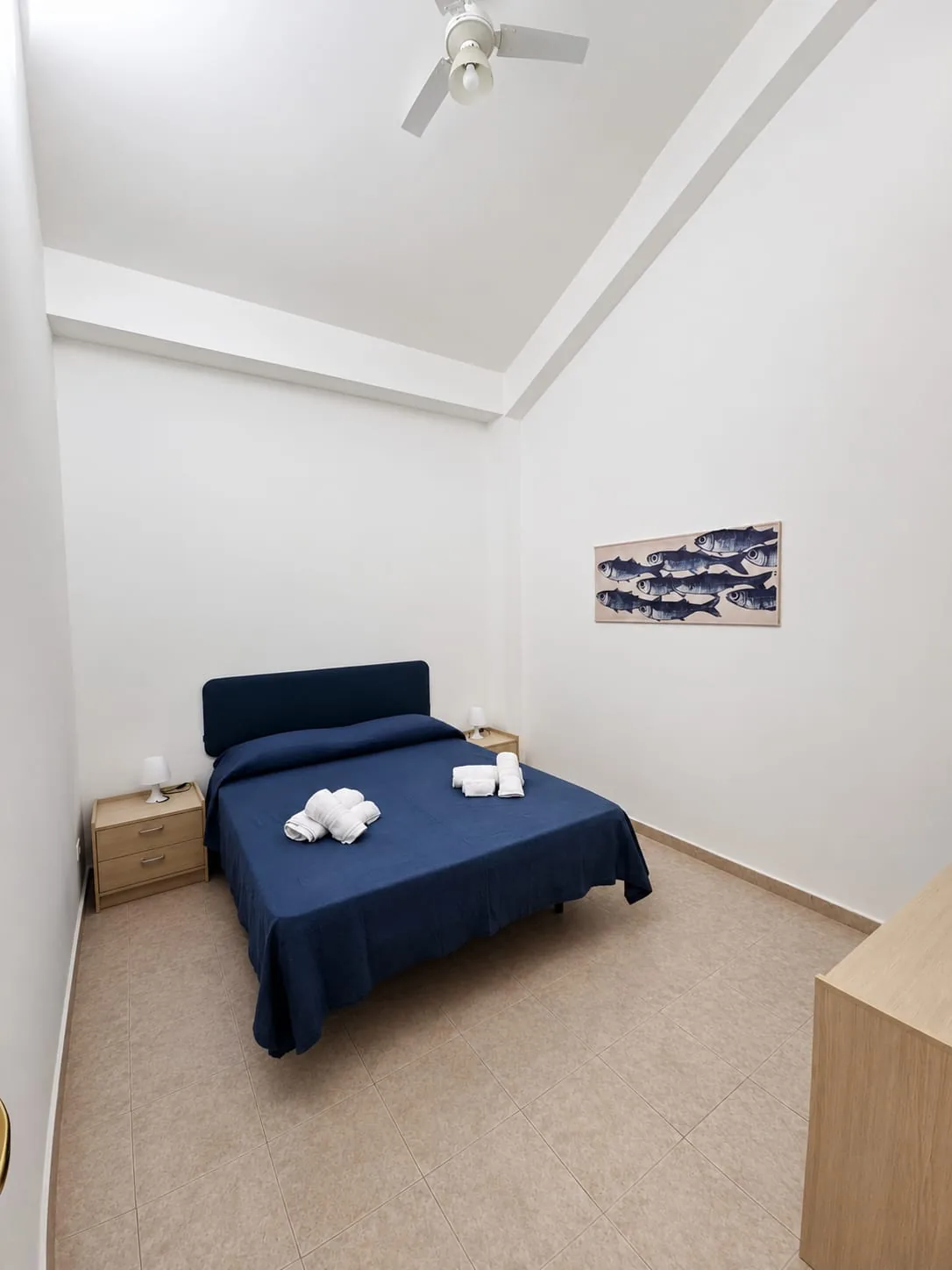Camera con letto alla francese