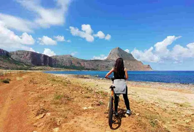 Mountain bike sulla costa di San Vito Lo Capo